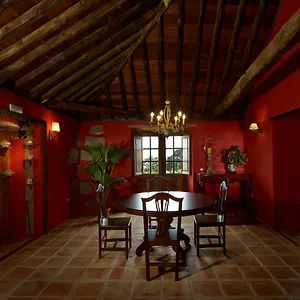 haciendas-del-valle-las-kentias.adeje-hotels.com/